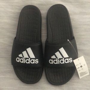 NWT Adidas men’s sandals